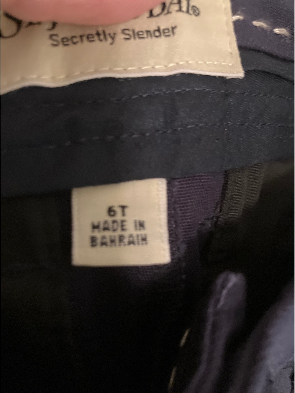NWT St. John's Bay Secretly Slender Navy Capri Pants Size 6T - Picture 8 of 9